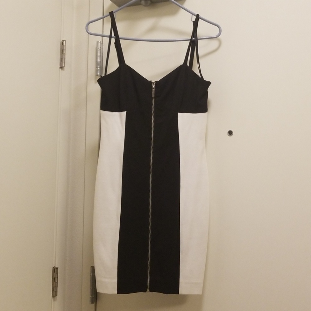 NWOT BEBE BLACK AND WHITE DRESS